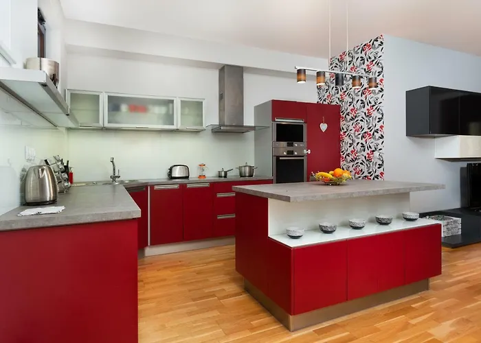 Days - Two-bedroom Family With Terrace And Garage In Vinohrady